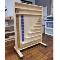 lapseheaks.ee helmeste riiul Montessori