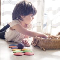 Grapat puidust mängufiguurid kerad poolkerad kettad pallid loovmäng vabamäng waldorfpedagoogika waldorfmänguasjad Grapat puidust mängufiguurid kerad poolkerad kettad pallid loovmäng vabamäng waldorfpedagoogika waldorfmänguasjad