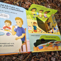 Aga miks on vaja vabandada pappraamat klapiraamat klappidega kõvade lehtedega lastele viisakus etiketiõpetus