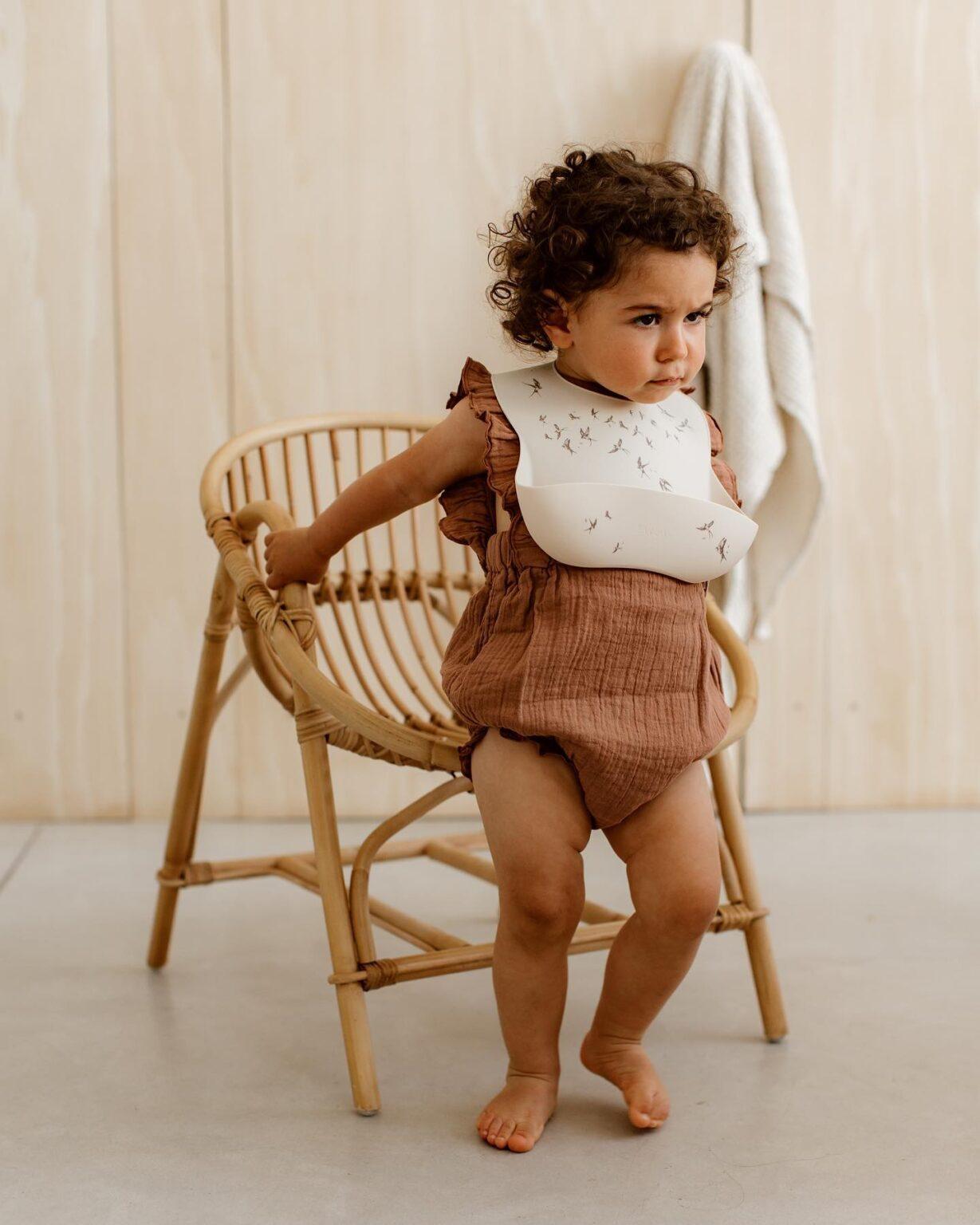 Zakuw reguleeritav silikoonist söögipõll beebile ja pudipõll väikelapsele