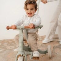 Little Dutch jalgratas 4-ühes lükkesangaga – kolmerattaline ja tasakaaluratas Little Dutch jalgratas 4-ühes lükkesangaga – kolmerattaline ja tasakaaluratas