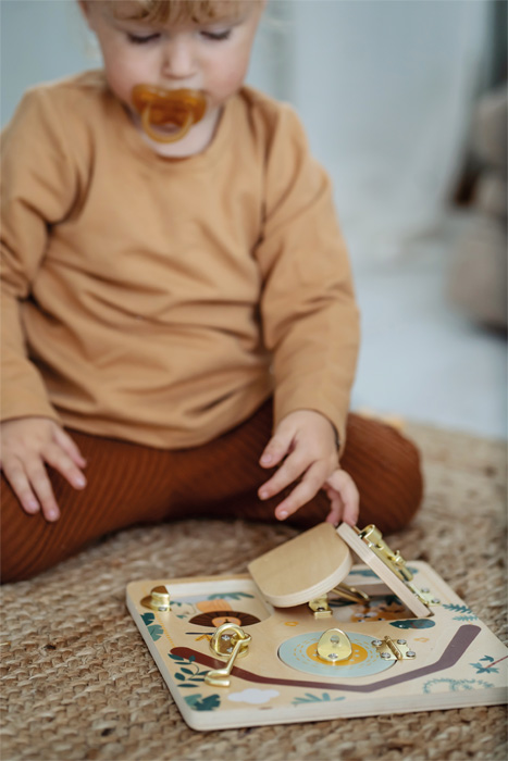 tegelustahvel motoorikakeskus lukutahvel sulgurid lukud haagid tegevustahvel tegevussein