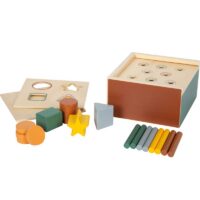 Montessori pedagoogikast inspireeritud puidust kujundite sorteerija vahetatavate kaantega ja Arendav sorteerimismäng