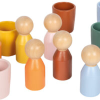 Montessori pedagoogikast inspireeritud sorteerimismäng topside ja figuuridega Montessori pedagoogikast inspireeritud sorteerimismäng topside ja figuuridega