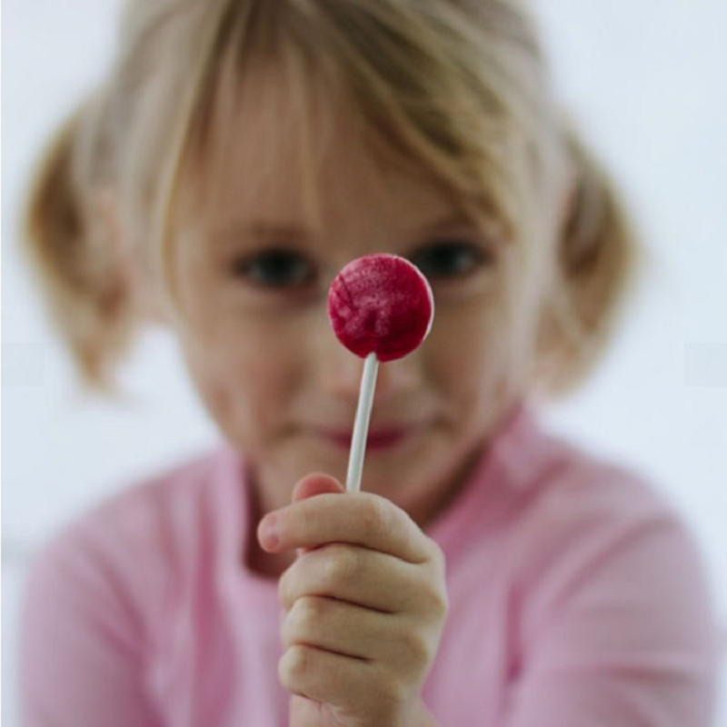 looduslikud naturaalsed pulgakommid ja snäkid