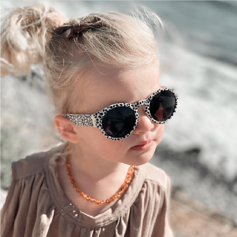 laste stiilsed päikeseprillid