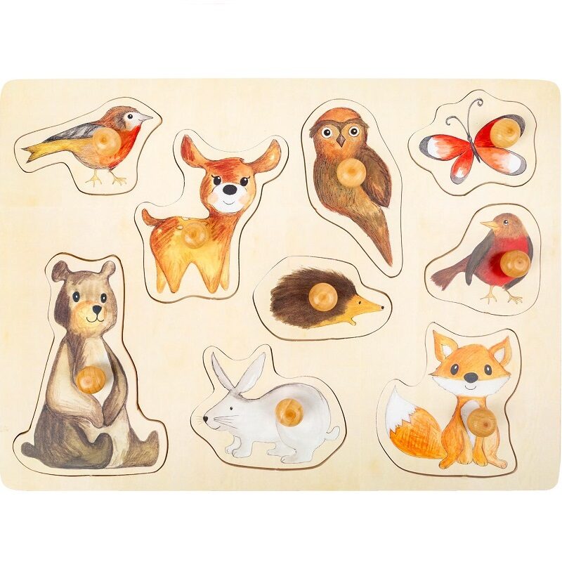 Metsloomadega puidust nupupusle