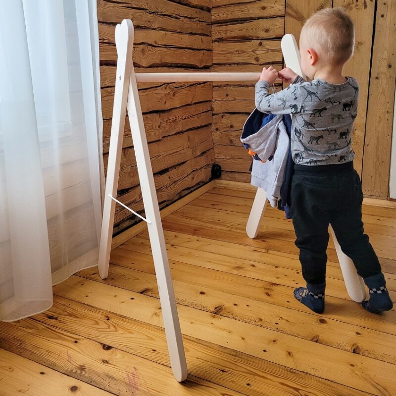 Lapse suuruses riidestange