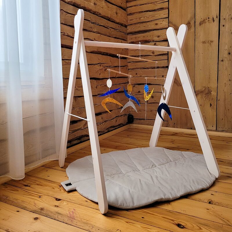 Montessori õhukarussell - tantsijad