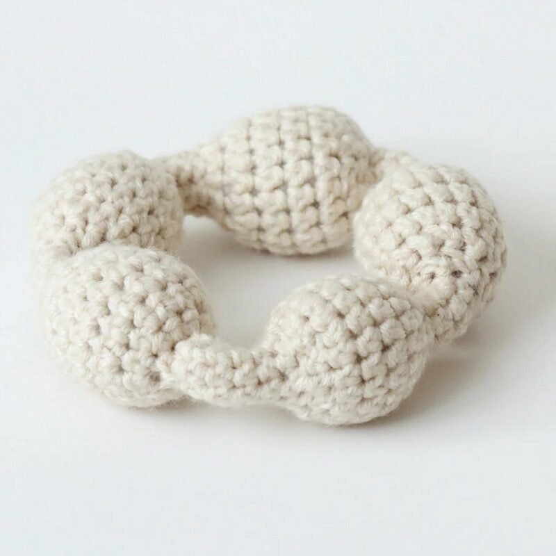 Pehme haaramismänguasi beebile