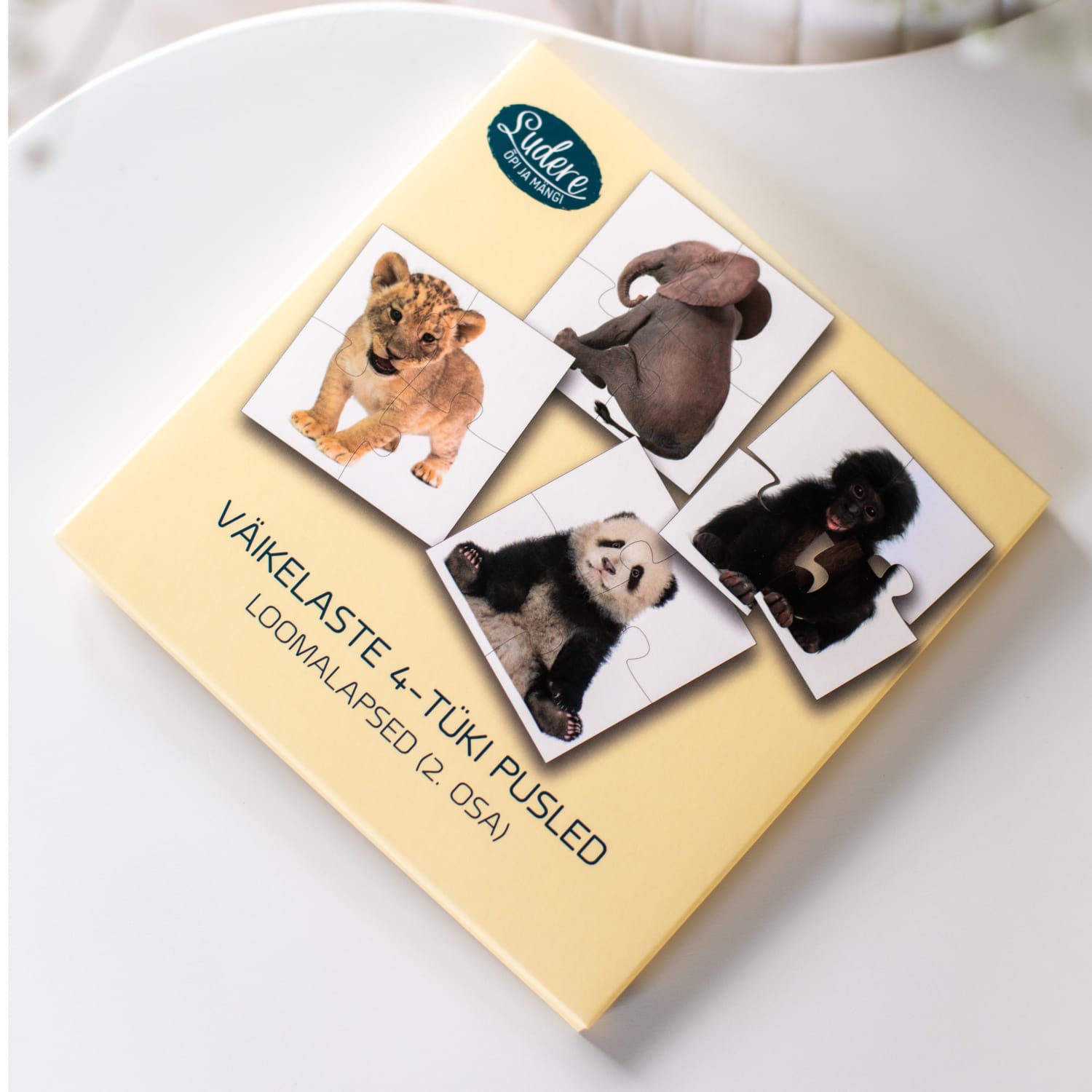 eksootiliste loomadega puslekomplekt