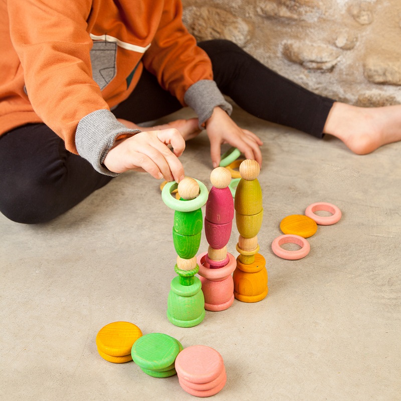 Looduslikud mänguasjad lapsele Looduslikud mänguasjad lapsele