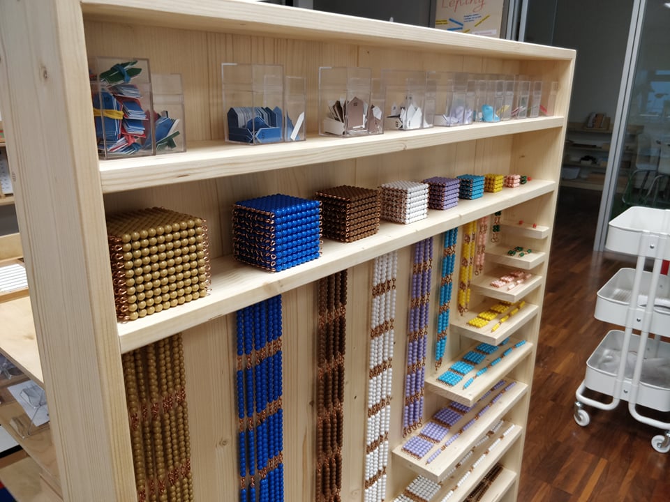 Montessori helmeste riiul – lapseheaks (2)