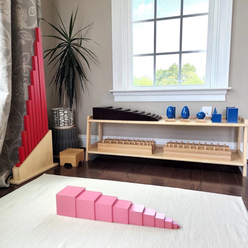 roosa torn montessori rühmaruumis