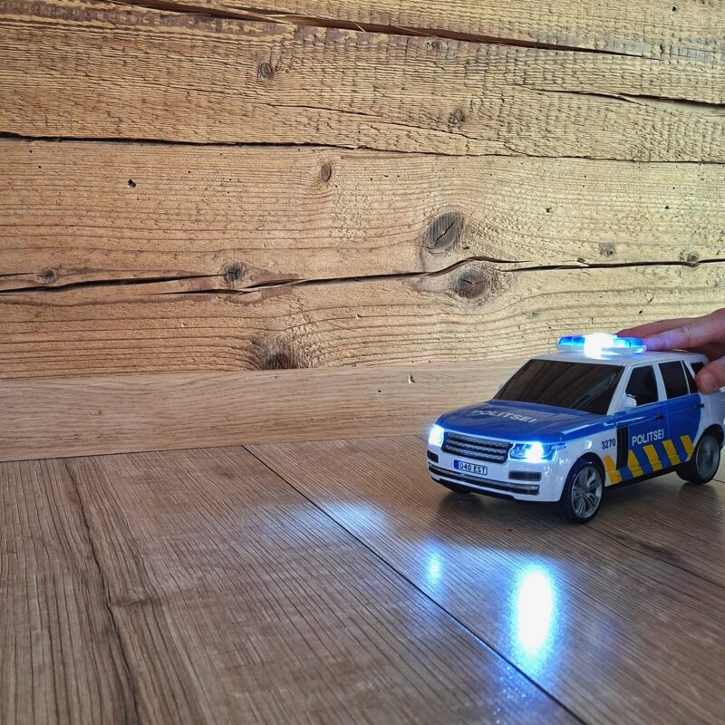 Puldiauto "Eesti politsei", heli ja valgusega