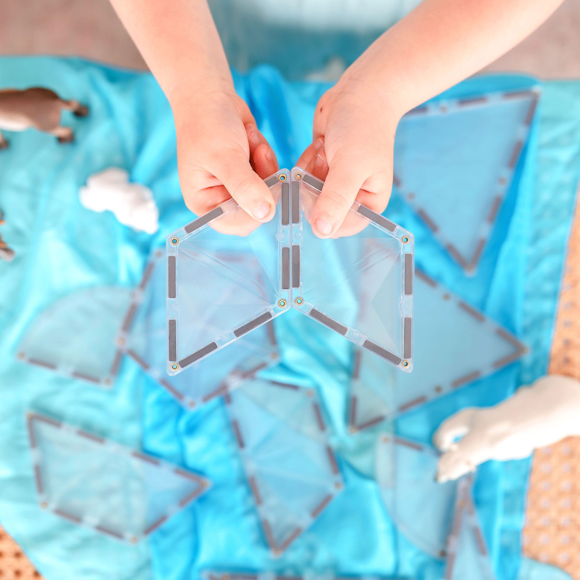 Connetix magnetklotside läbpaistev komplekt