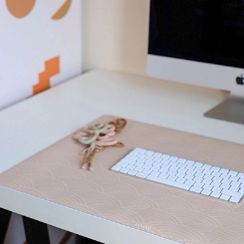 suur lauamatt laste kunstitööde tegemiseks või kontorisse