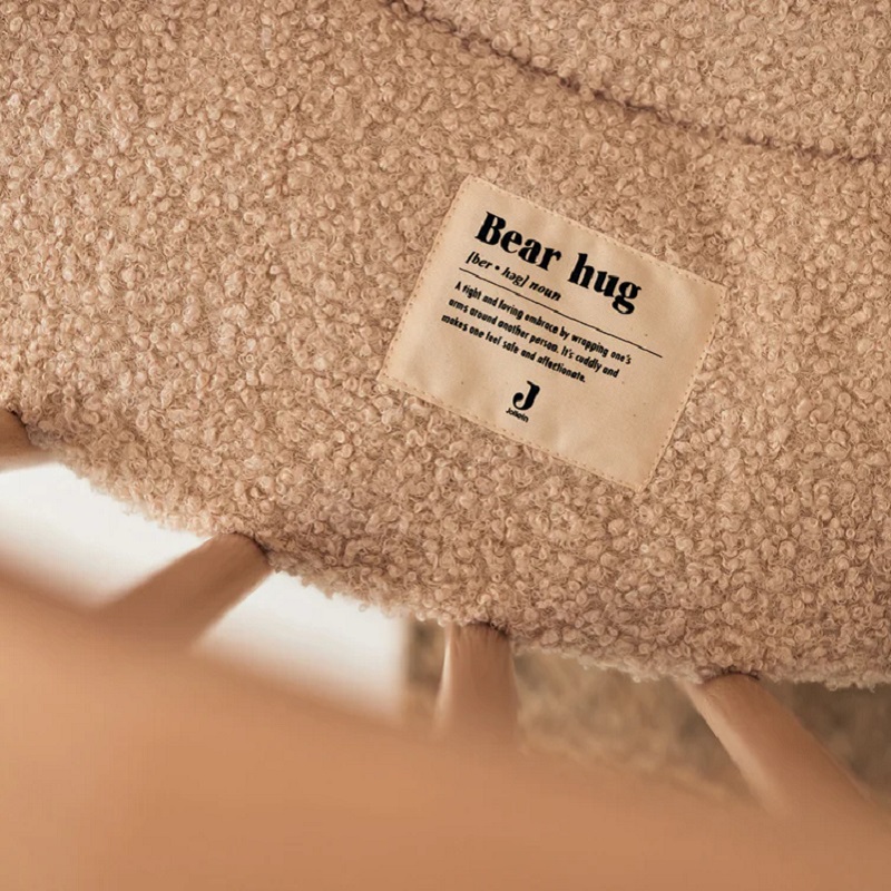 ümmargune kahepoolne mängumatt beebile aluseks