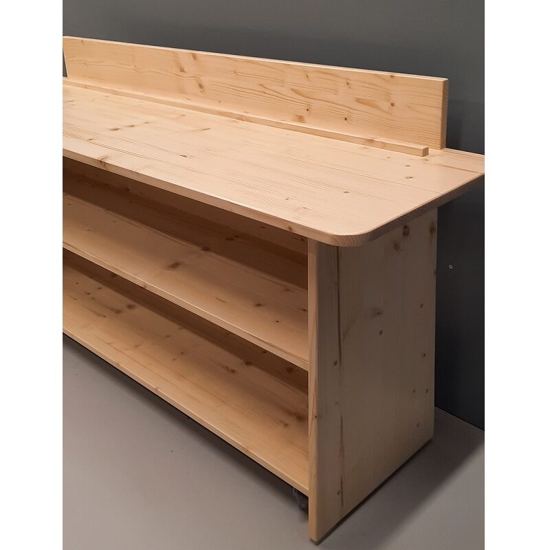 Montessori muusikvahendite riiul