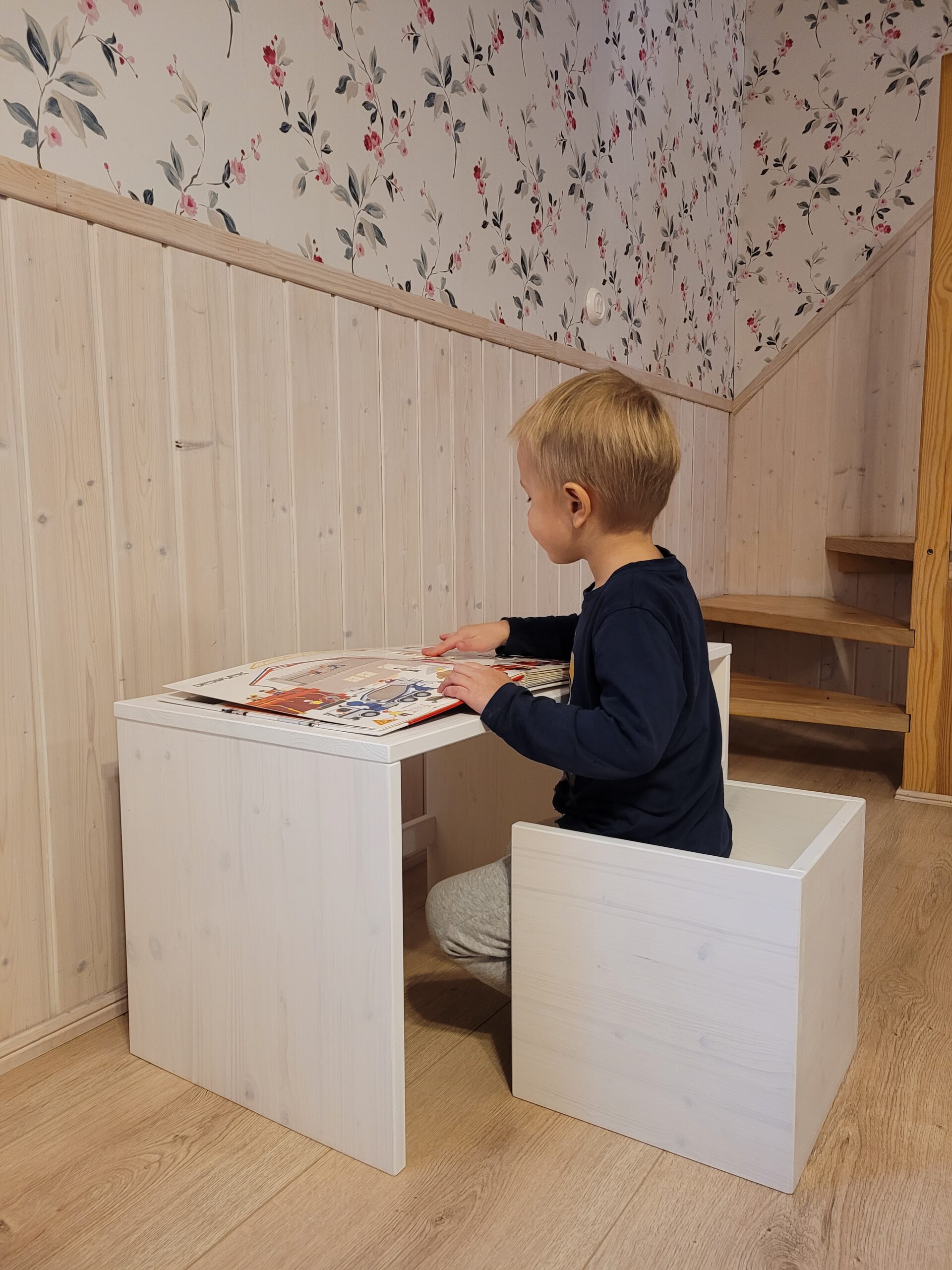 Puidust laud lastele (6)