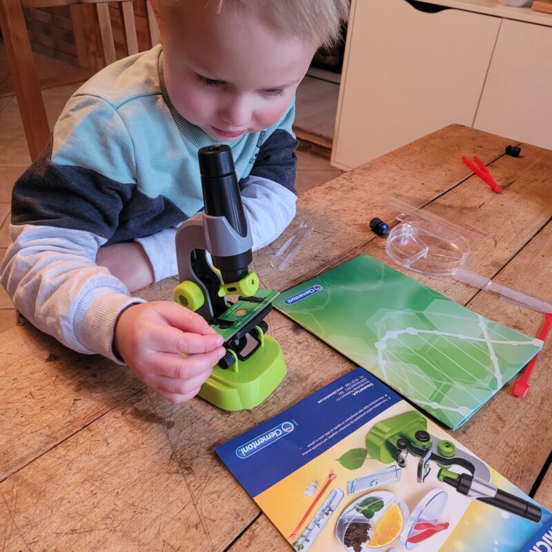 Mikroskoop lastele