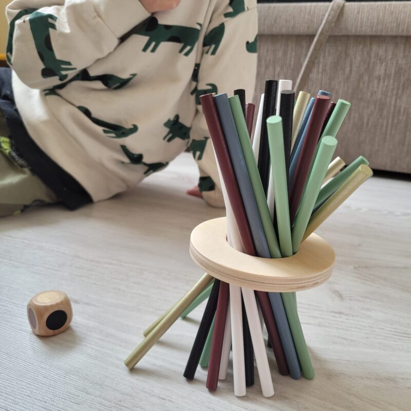 Pulkadega "Mikado" mäng