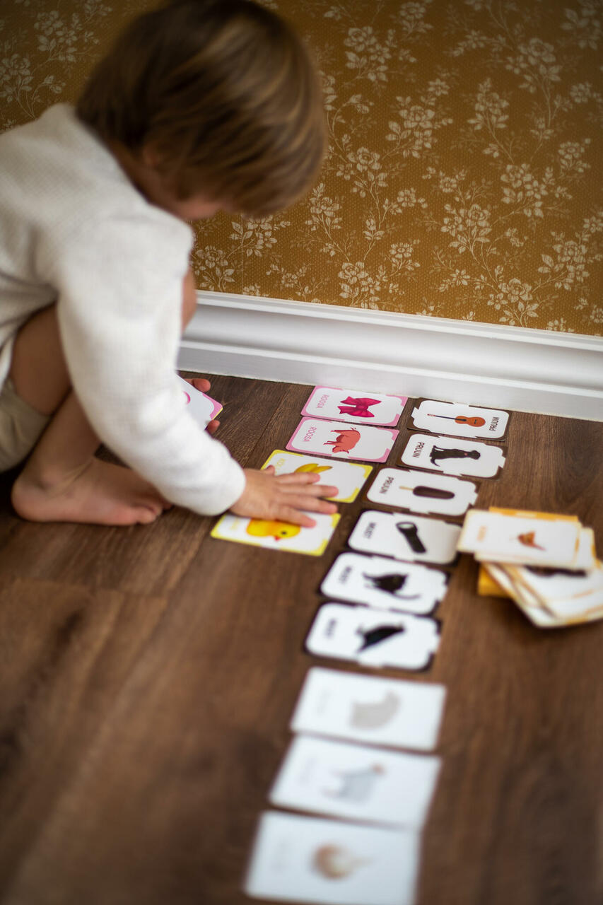 õppekaardid värvid kontrastid beebidele arendav tegevus