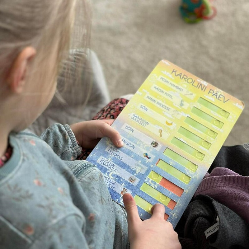 rutiinitabel päevarutiin rutiinikaardid lapsele