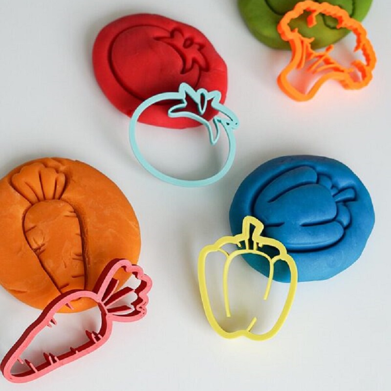 Piparkoogivorm vorm plastiliinile voolimismassile looduslik