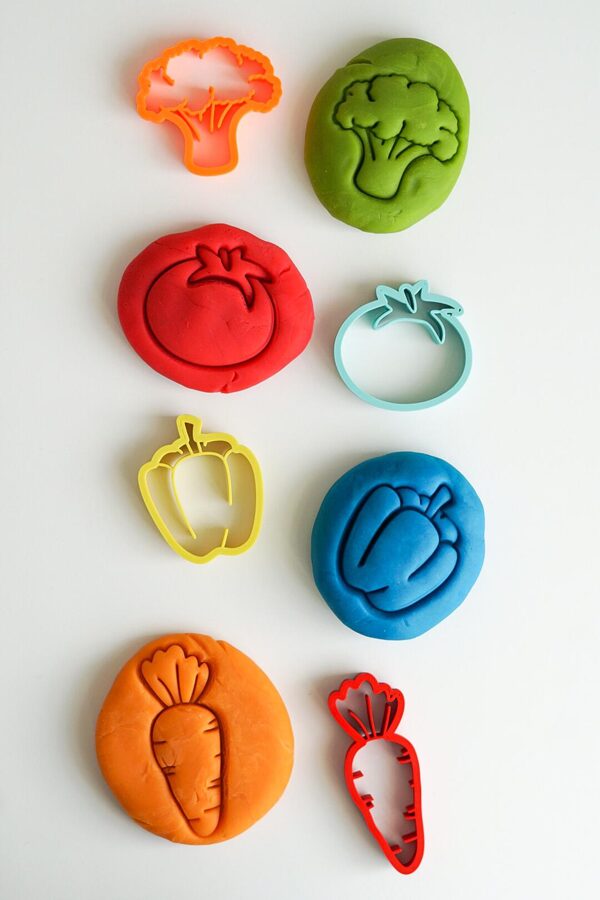 Piparkoogivorm vorm plastiliinile voolimismassile looduslik