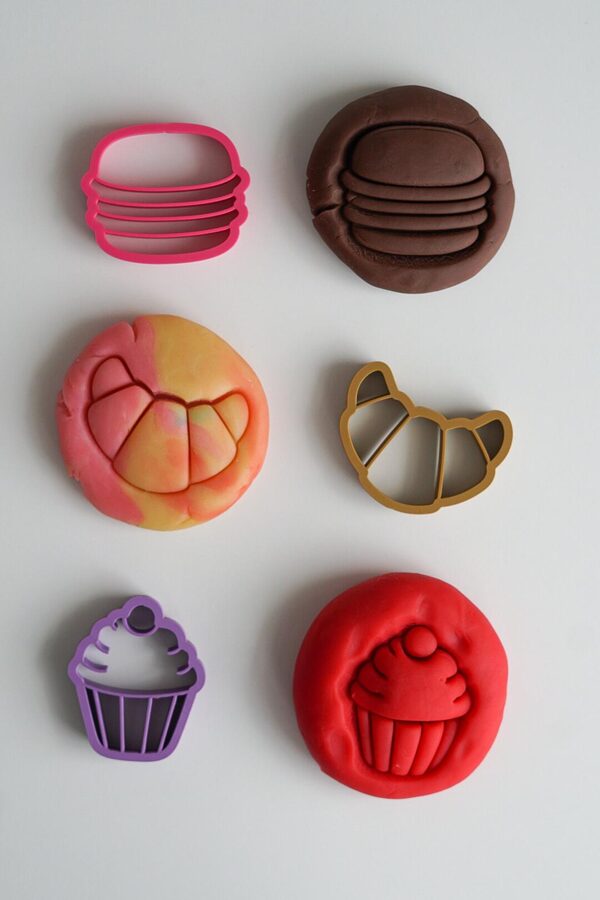 Piparkoogivorm vorm plastiliinile voolimismassile looduslik