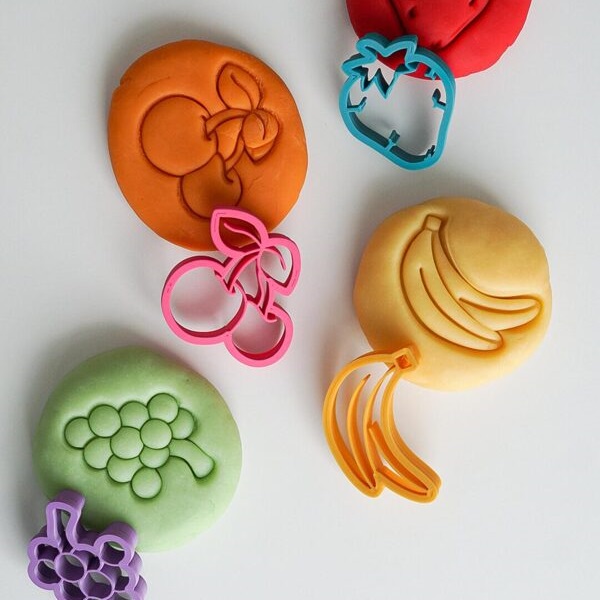 Piparkoogivorm vorm plastiliinile voolimismassile looduslik