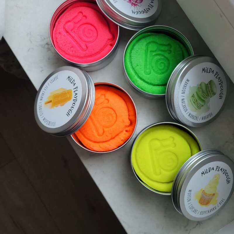 Looduslik plastiliin - banaanilõhnaline neoonkollane