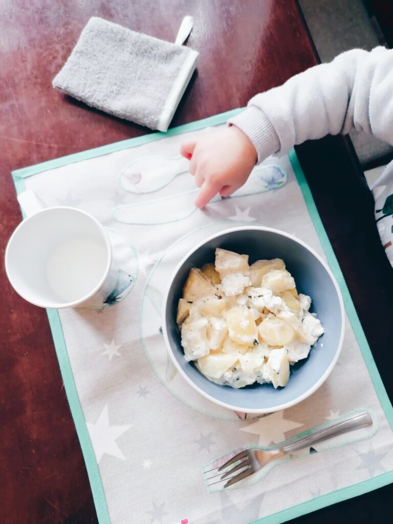 lauamatt laua katmise matt veekindel lauamatt pesukinnas töökinnas Montessori