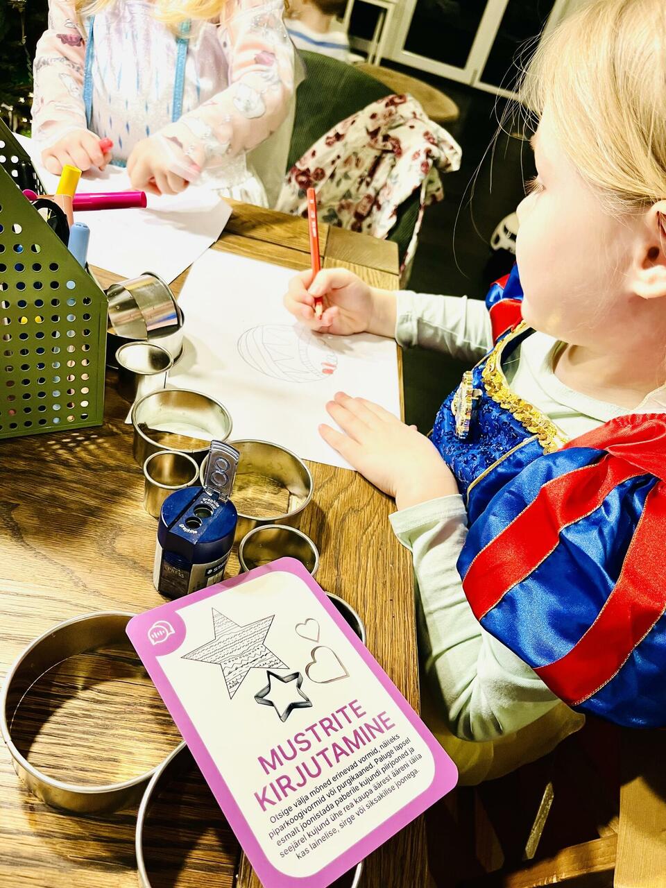 Montessori tegevused mängud lapsele Eesti Montessori Ühing Nupu õppekaardid tegevuskaardid mängukaardid