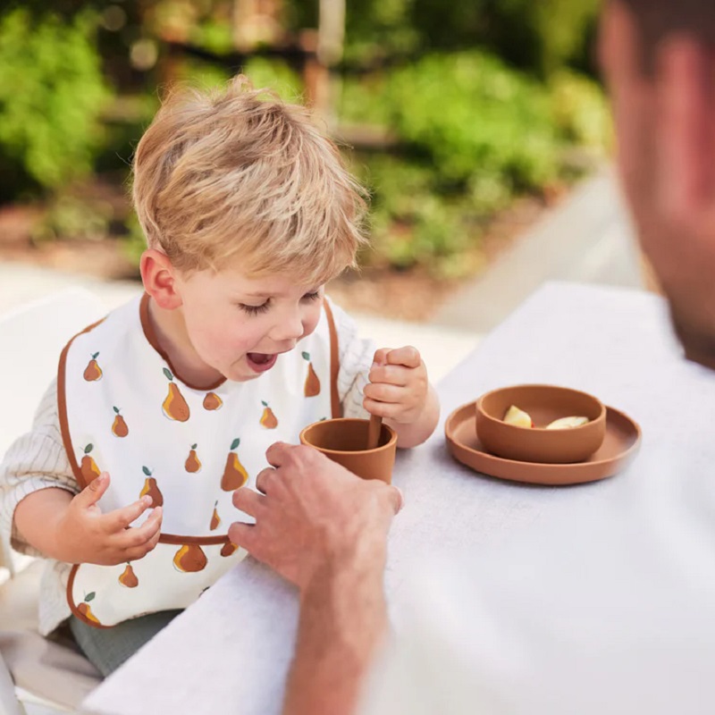 veekindel põll beebile lapsele lisatoit näputoit taskuga põll jollein
