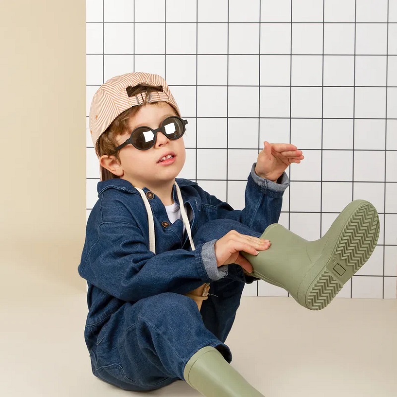 Kietla kruvideta ja 100% purunematu raamiga, kõrgema 3-kategooria kaitsega päikeseprillid lastele Kietla kruvideta ja 100% purunematu raamiga, kõrgema 3-kategooria kaitsega päikeseprillid lastele