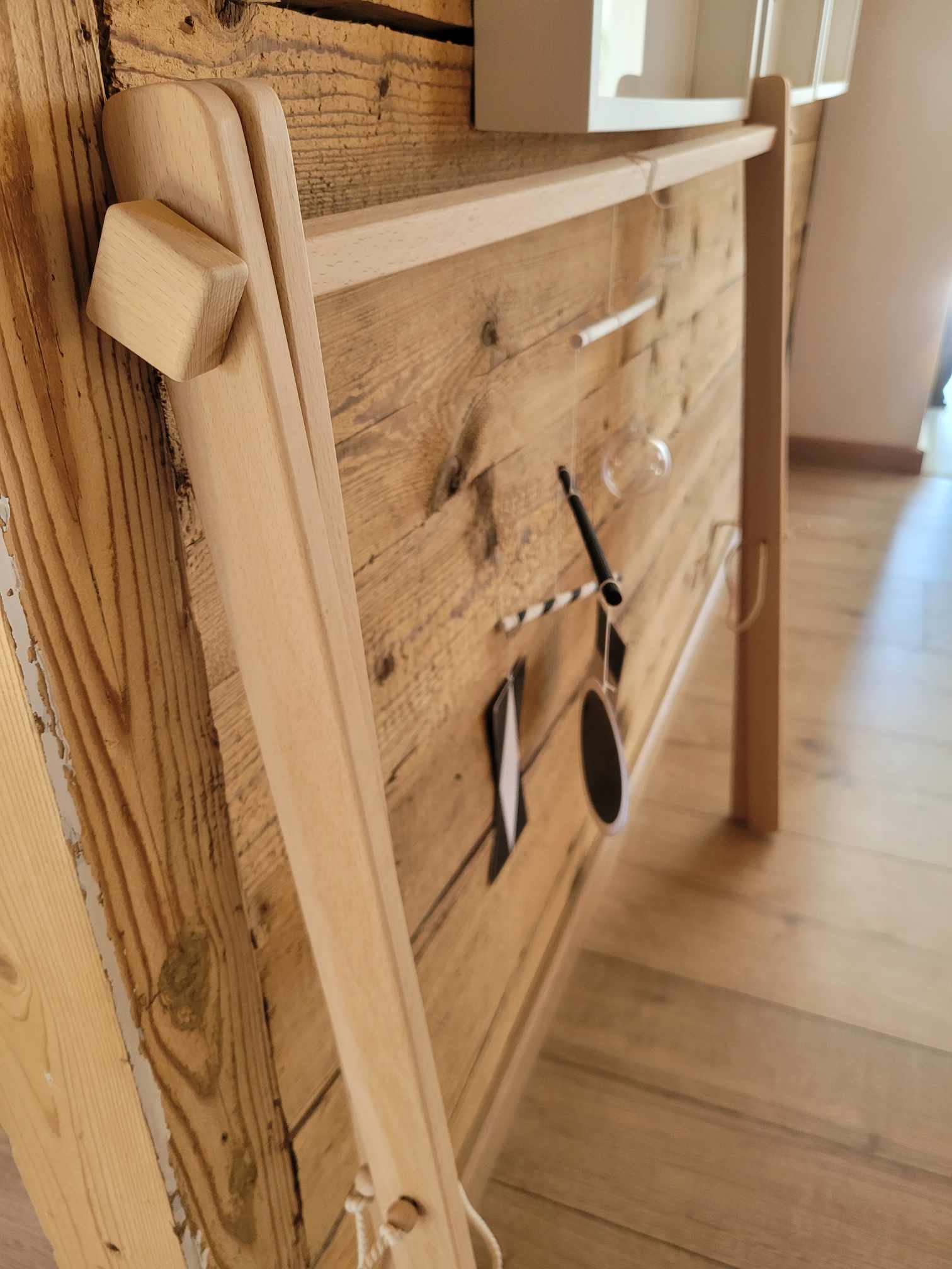 puidust mängukaar tegeluskaar Montessori mängukaar naturaalne õhukarussellid