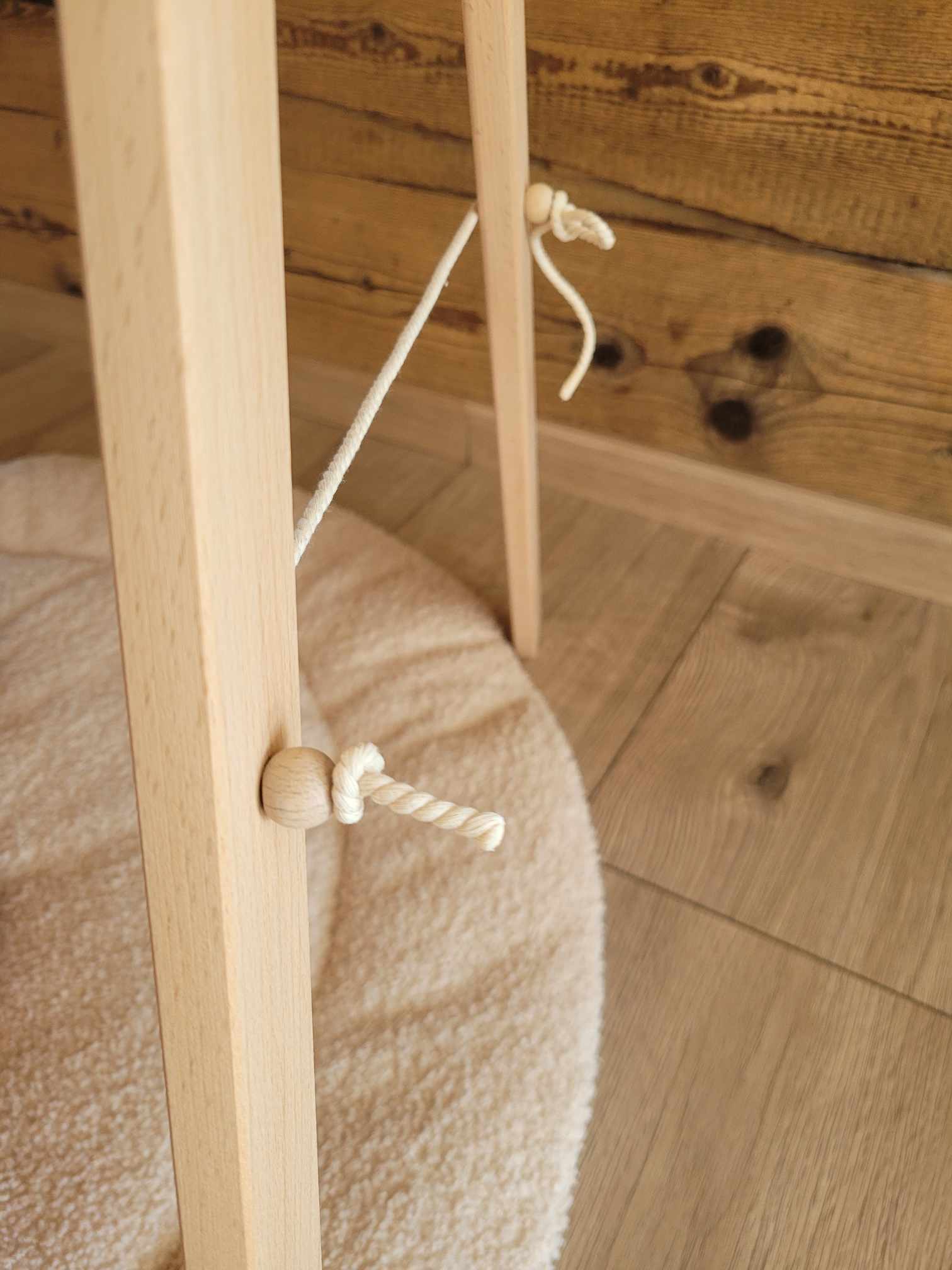 puidust mängukaar tegeluskaar Montessori mängukaar naturaalne õhukarussellid