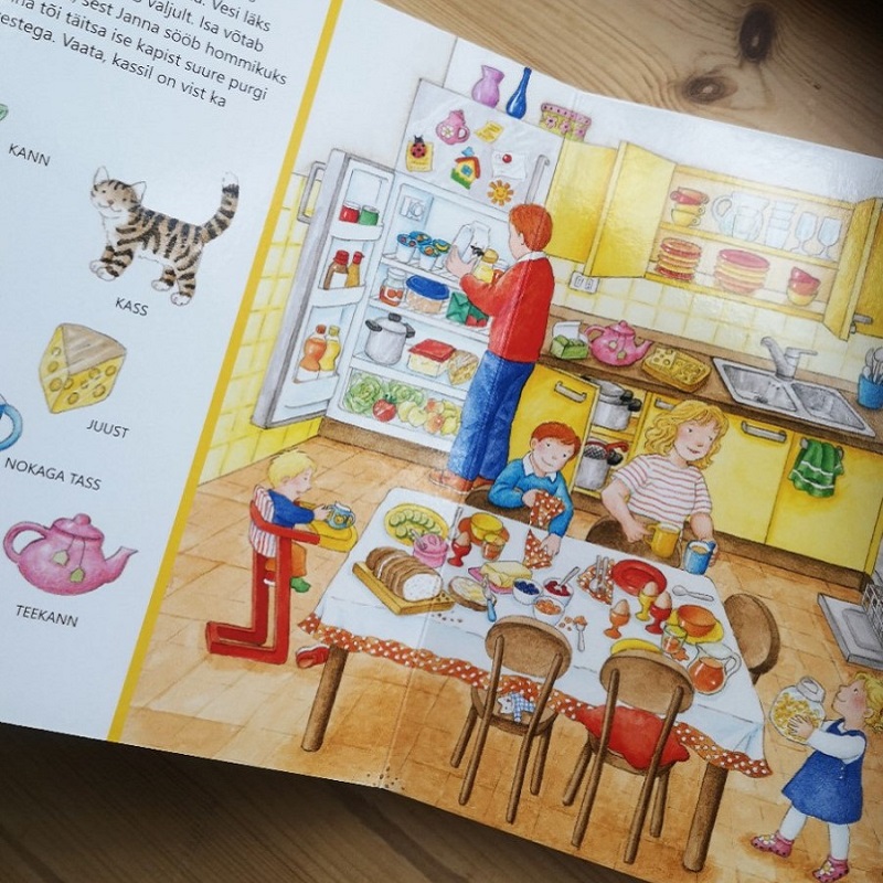 "Otsi ja uudista! Lapse maailm!" realistliku sisuga raamat papplehtedega kõvade lehtedega