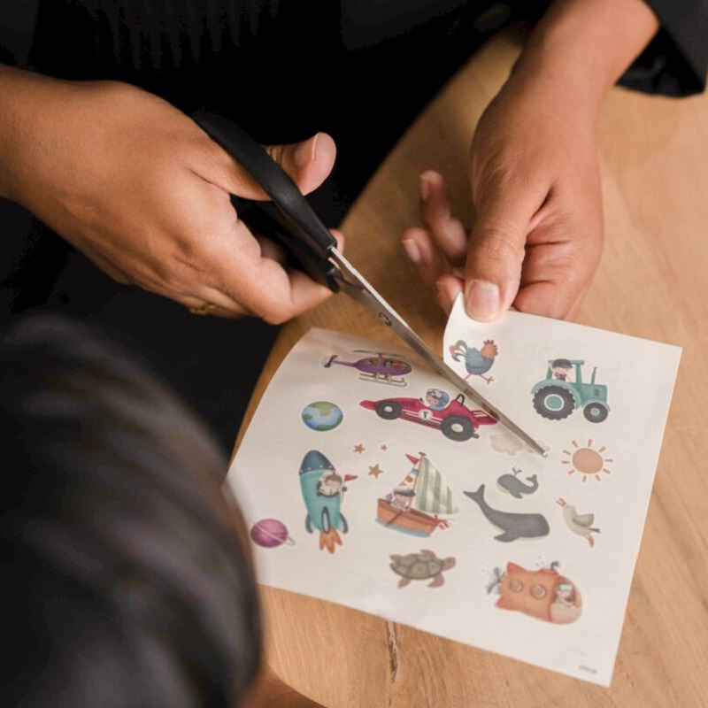 Little dutch ajutised tätoveeringud Tätoveeringute komplekt "Jim & sõbrad" kleepsud nahale ohutud