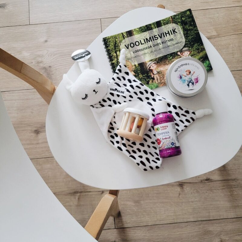 Sensoorne krõbisev kaisukas beebile, valge jänes