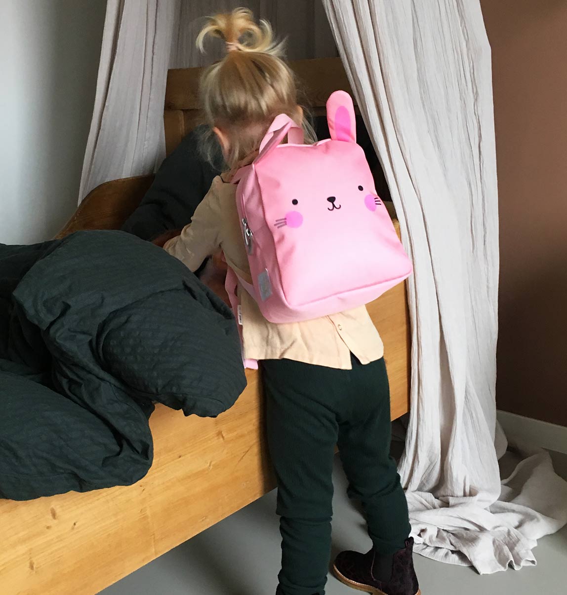 laste seljakott koolikott kott lasteaeda trenni tugevdatud seljaosa reguleeritavad rihmad