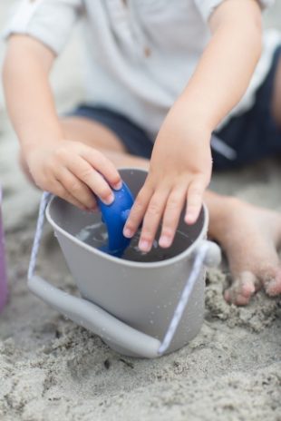 Scrunch kokkuvolditav ämber silikoonist liivakastimänguasjad