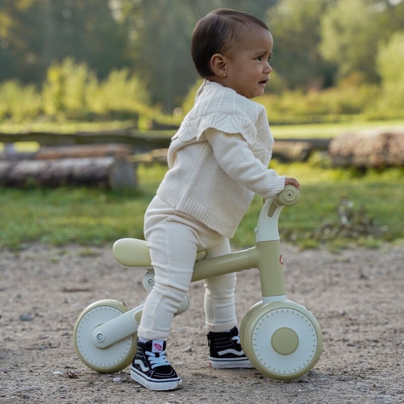 Little Dutch jooksuratas – stiilne ja kerge tasakaaluratas lastele
