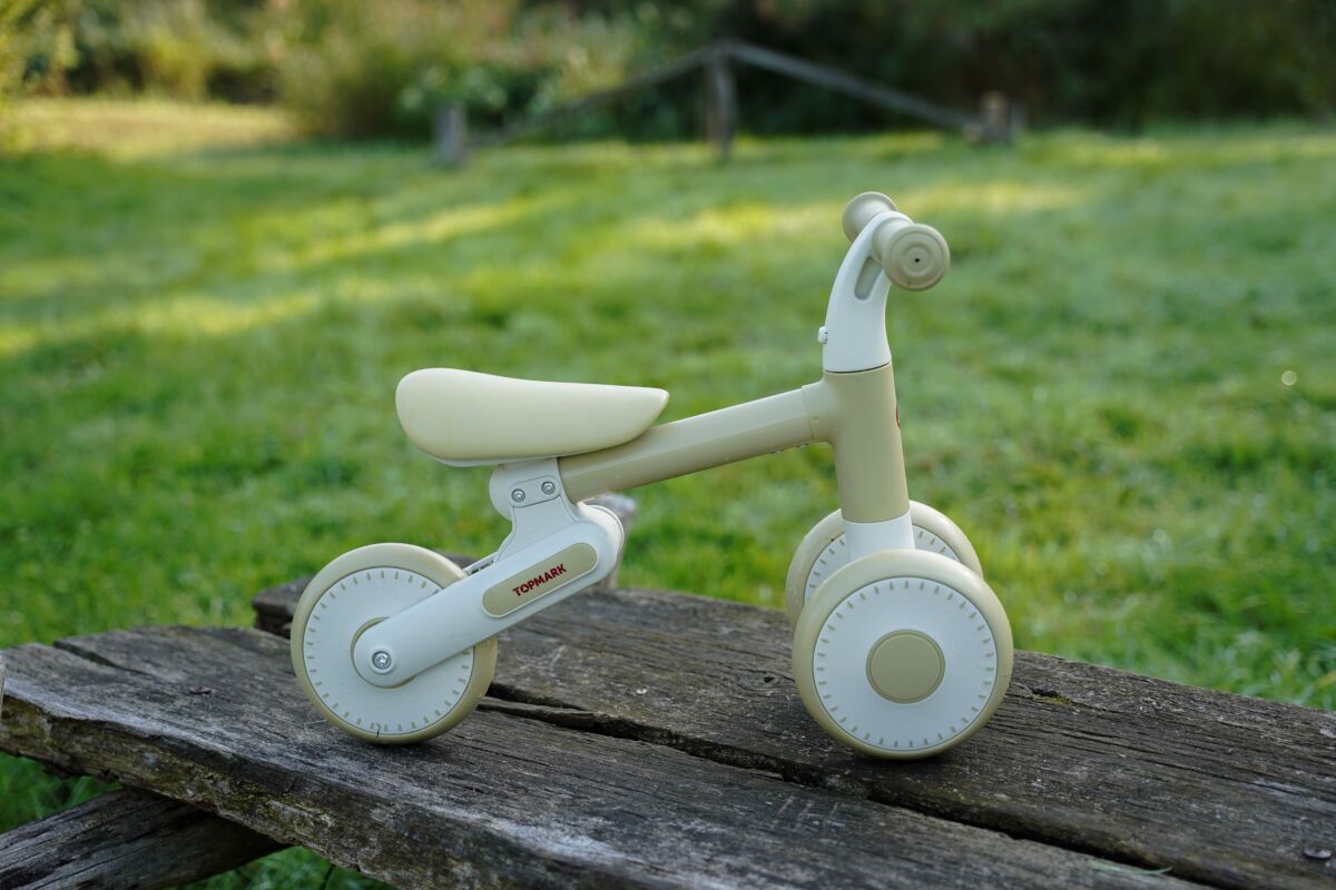 Little Dutch jooksuratas – stiilne ja kerge tasakaaluratas lastele