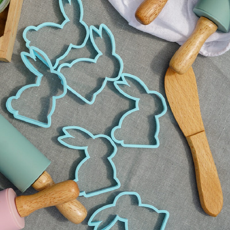 Lastele sobivas suuruses MICI vorm – ideaalne voolimismassi, taigna või liivaga mängimiseks