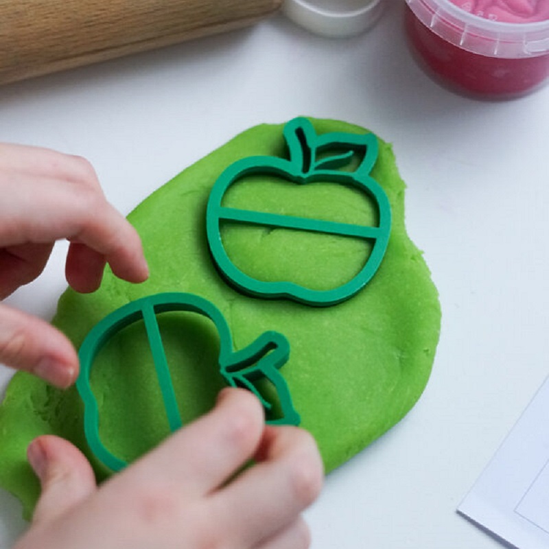 Lastele sobivas suuruses MICI vorm – ideaalne voolimismassi, taigna või liivaga mängimiseks