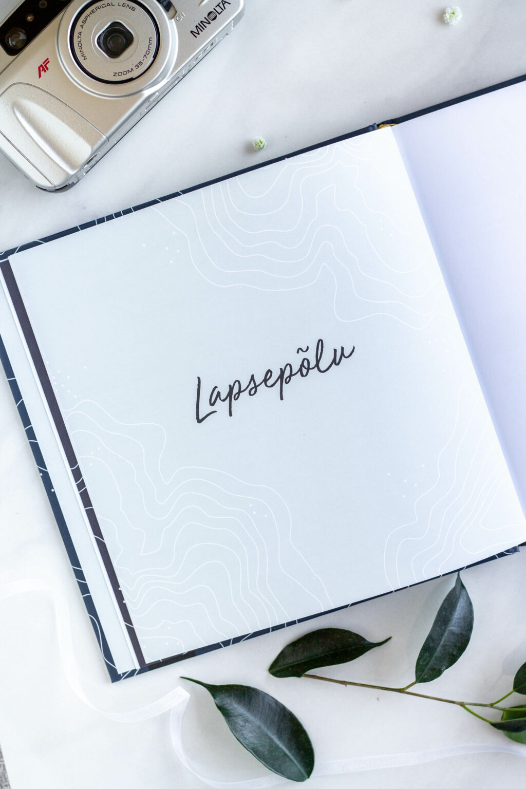 ise täidetav mälestusteraamat – üle 100 küsimuse isa elu jäädvustamiseks