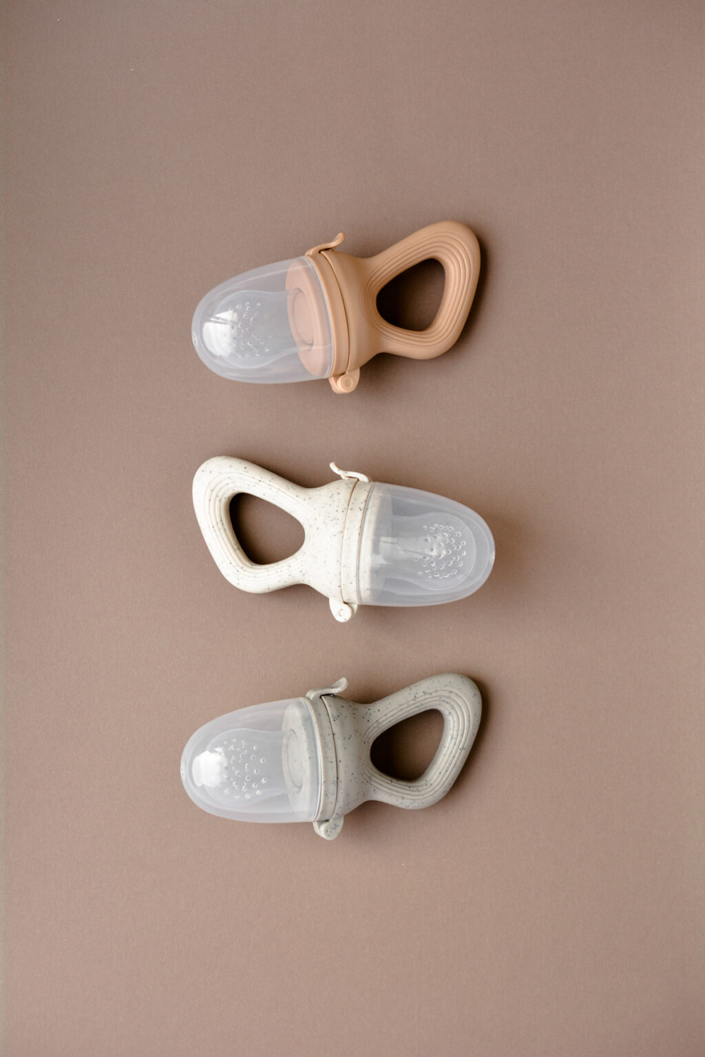 Zakuw toiduluti komplekt – elegantne ja ohutu vahend beebile uute maitsete avastamiseks.